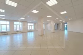 Помещение в центре, 150 м2