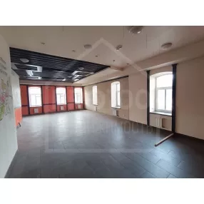 Помещение 170.5 м2 в центре