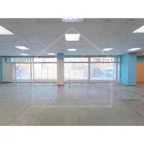 Помещение 233.14 м2 на трафике