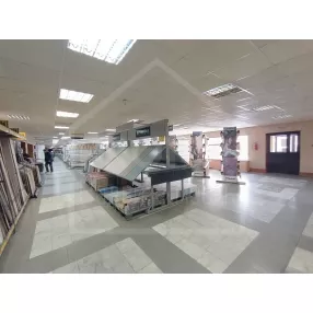 Помещение 900 м2 в центре